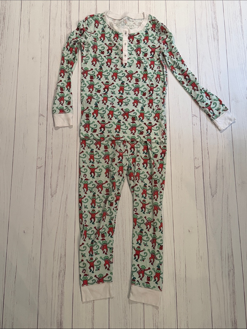 Roller rabbit Kids Long Sleeve Monkey Print Pajama Set - Green/Red